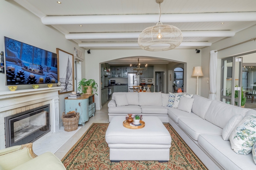 4 Bedroom Property for Sale in Welgevonden Estate Western Cape